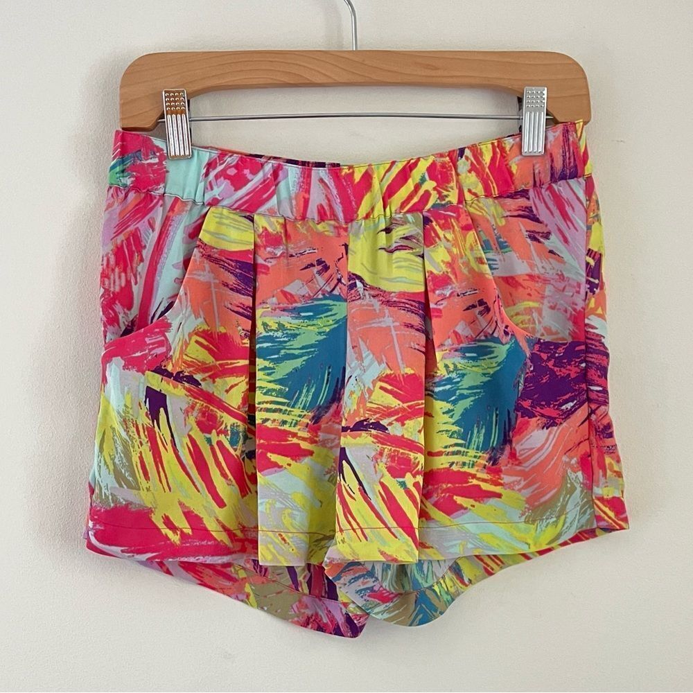 BCBG MaxAzria Pleated Lipstick Redcomb Shorts | Size XS